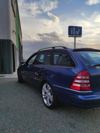 Mercedes-Benz Clase C 2006