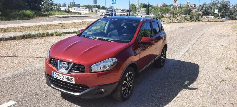 Nissan Qashqai 2013 - foto 1