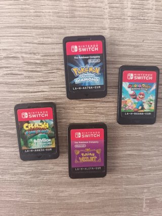 4 Giochi Nintendo Switch: Pokémon, Mario, Crash