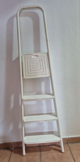 Escalera plegable 155x33x9