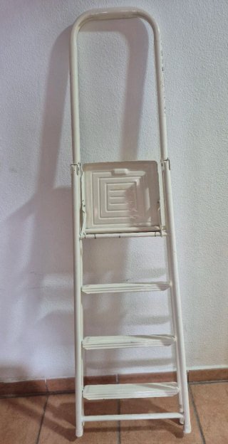 Escalera plegable 155x33x9