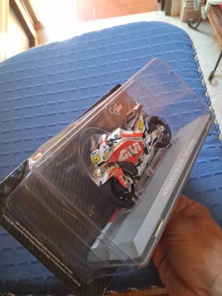 Moto GP Carl Crutchlow 2016
