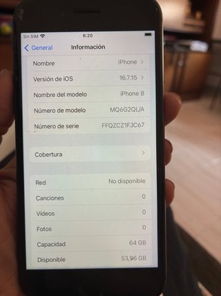 iPhone 8 64GB Negro + Cargadores y Cascos