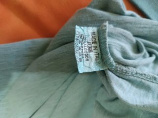 Conjunto deportivo pantalón y camiseta