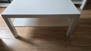 Mesa auxiliar blanca