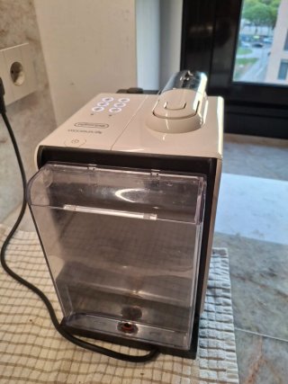 Cafetera Nespresso Lattissima Touch Automática