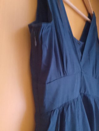 Vestido Tintoreto azul marino elegante