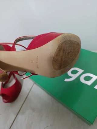 Scarpe rosse con tacco