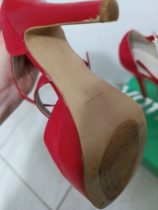 Scarpe rosse con tacco