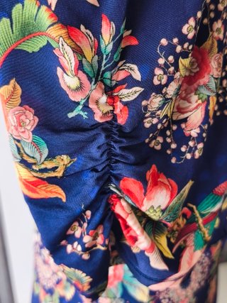 Vestido largo midi de Desigual. Talla M