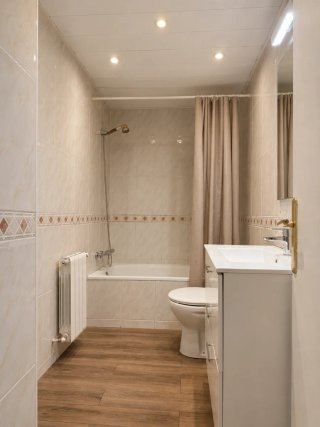 Planta baja 95 m² reformada Terrassa.