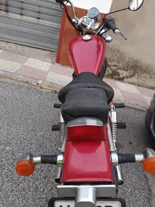 Honda Rebel 250 Roja