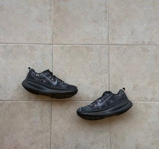 Nike Vomero 18 / Talla 42