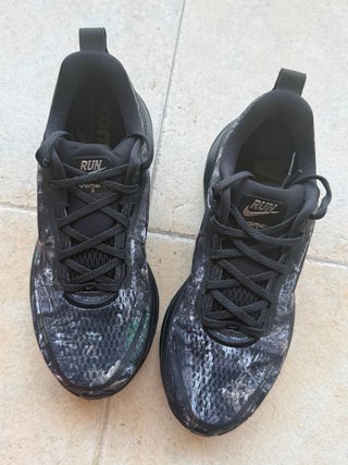 Nike Vomero 18 / Talla 42
