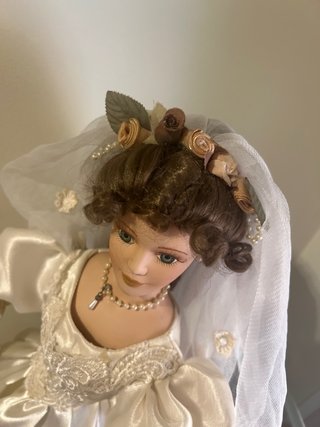 Muñeca de porcelana Novia