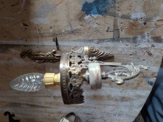 Applique da parete in metallo e marmo
