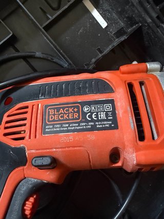 Taladro Percutor Black+Decker 750W