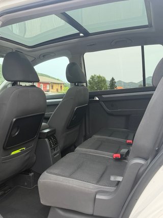 Volkswagen Touran 1.6 TDi 2012