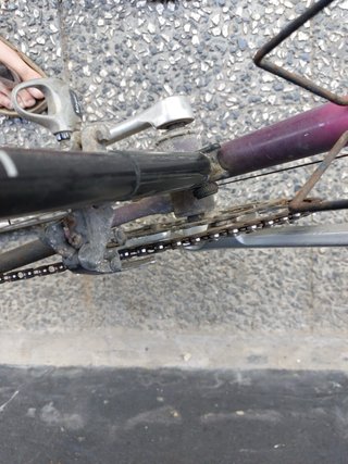 Bicicleta de carretera Peugeot rosa