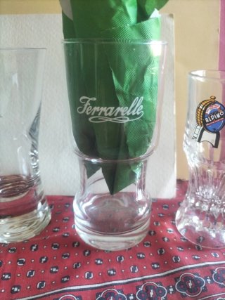 W 33. 04 Bicchieri pubblicitari vintage da collez.