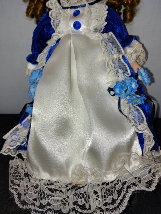 Bambola porcellana vintage da collezione