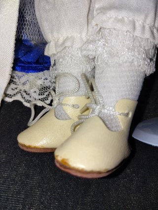 Bambola porcellana vintage da collezione