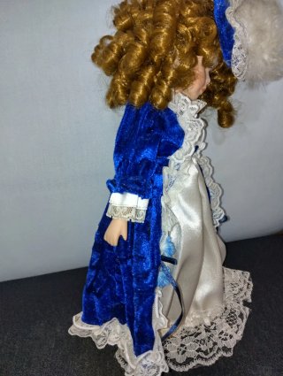 Bambola porcellana vintage da collezione