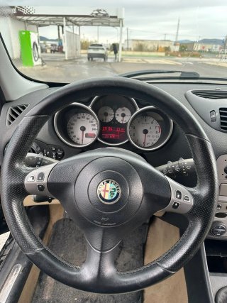 Alfa Romeo 147 2004