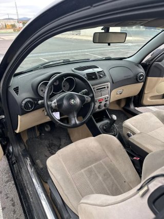 Alfa Romeo 147 2004