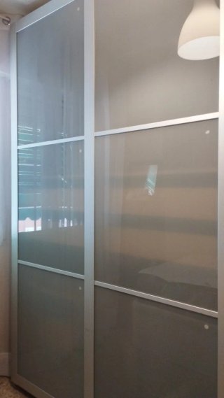Armario PAX Hasvik IKEA Gris y Marrón