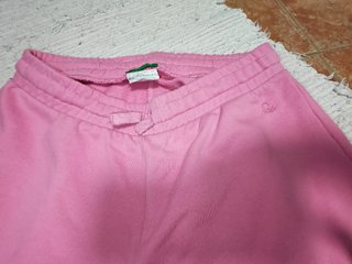Pantalón chándal niña Benetton rosa