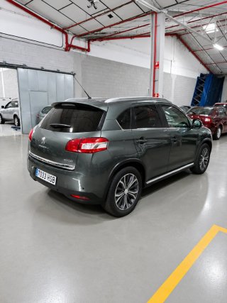 Peugeot 4008 2013