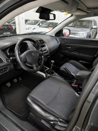 Peugeot 4008 2013