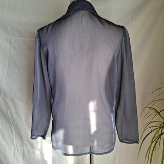 Sobrecamisa gris transparente