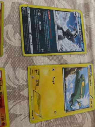 Lote de 6 cartas Pokémon: Flareon, Luxio, etc.