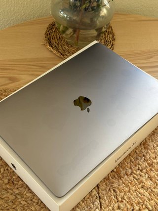 MacBook Air 13” (2018) Gris Espacial