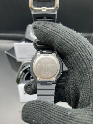 Casio G-Shock Negro y Dorado