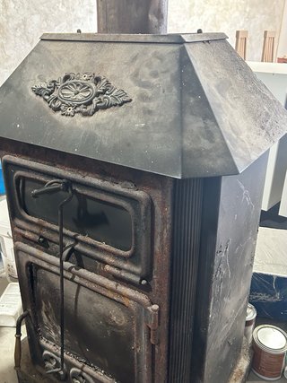 Chimenea de leña metálica