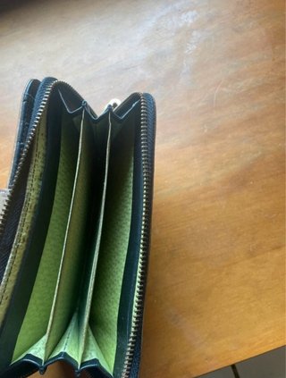 Billetera Tous con cremallera rota