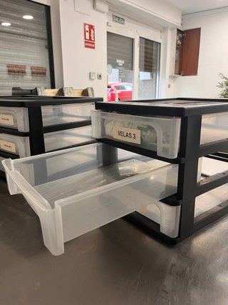 Cajoneras de plástico para sobremesa (tres)
