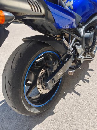 Yamaha FZ6 Azul - Moto Deportiva