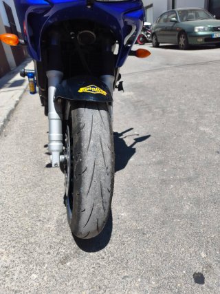 Yamaha FZ6 Azul - Moto Deportiva