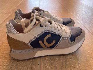 Zapatillas Lola Casademunt nuevas