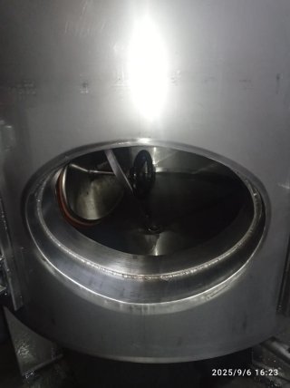 Depósitos de acero inoxidable para vino.