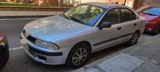 Mitsubishi Carisma 2001