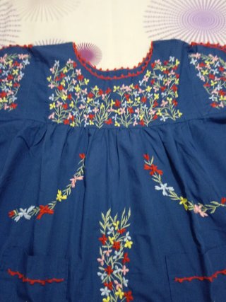 Vestido largo bordado XL
