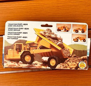Maqueta Camión Volquete Caterpillar CAT-631