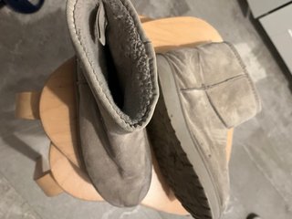 Botas de invierno calentitas beige/gris