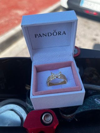 Anillo Pandora Mariposa Circonitas Doradas