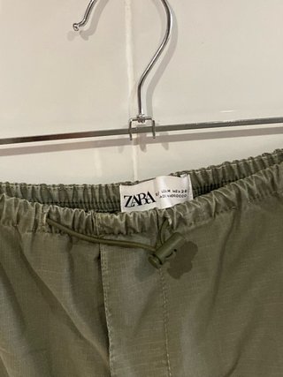 Falda larga verde de Zara talla M